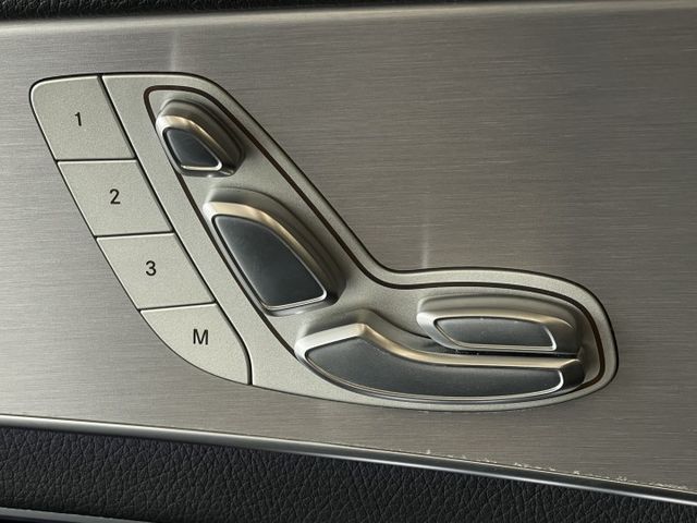 總代理/AMG外觀套件/23P駕駛輔助/車偏警示/自動停車/雙前電動記憶椅/倒車顯影/盲點/摸門/  第18張相片