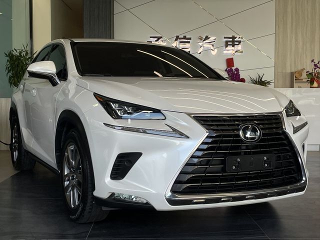 一年僅跑7500/豪華版/ACC/盲點/車偏/倒車顯影/雙前電動冷熱椅/電尾門/摸門/CarPlay  第1張相片