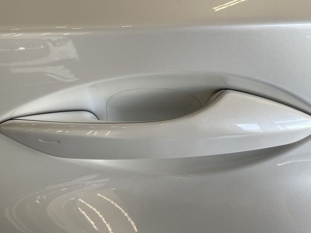 一年僅跑7500/豪華版/ACC/盲點/車偏/倒車顯影/雙前電動冷熱椅/電尾門/摸門/CarPlay  第20張相片