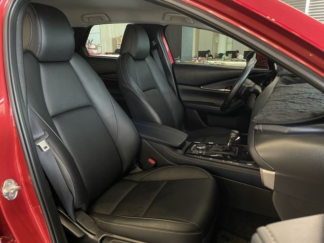 Touring版/ACC/方向盤維持/車偏/防滑/盲點/倒車顯影/電尾門/CarPlay/摸門  第8張相片