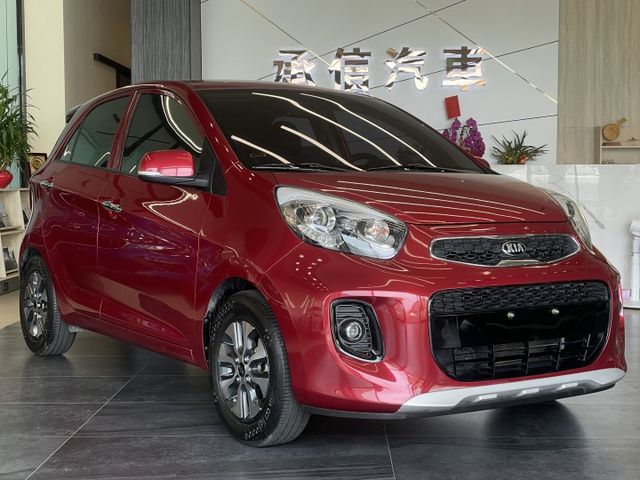 驚豔版/定速/循跡防滑/倒車顯影/電動後視鏡/內外裝狀況保持良好/優質代步小車  第1張相片