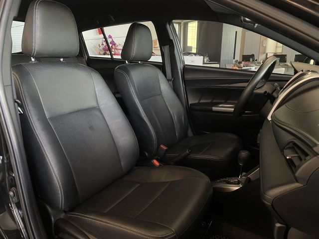 經典版/一年僅跑7800公里/倒車雷達/倒車顯影/衛星導航/後視鏡電動調整/內外裝保持狀況良好  第8張相片