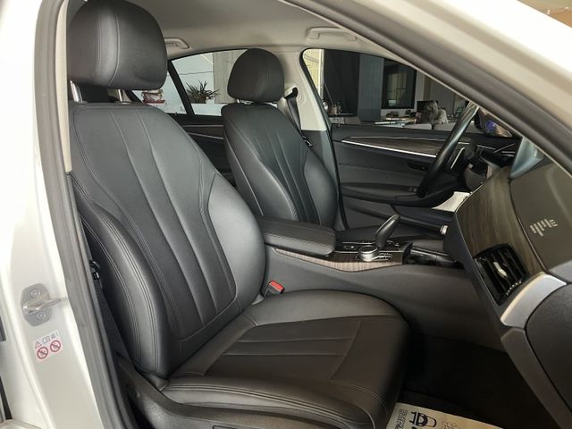 白金旗艦版/5AT駕駛輔助/環景/自動停車/抬顯/雙前電動椅(含駕駛記憶)/電尾門/B&W音響  第8張相片