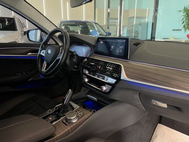 白金旗艦版/5AT駕駛輔助/環景/自動停車/抬顯/雙前電動椅(含駕駛記憶)/電尾門/B&W音響  第12張相片