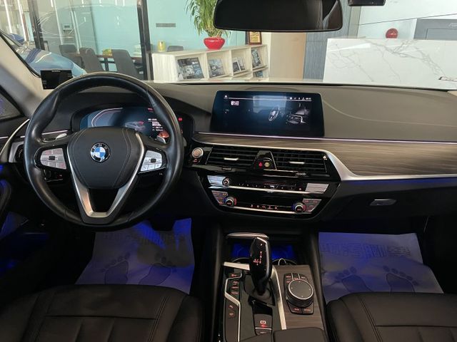 白金旗艦版/5AT駕駛輔助/環景/自動停車/抬顯/雙前電動椅(含駕駛記憶)/電尾門/B&W音響  第13張相片