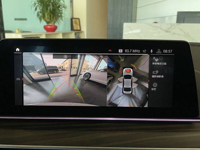 白金旗艦版/5AT駕駛輔助/環景/自動停車/抬顯/雙前電動椅(含駕駛記憶)/電尾門/B&W音響  第16張相片