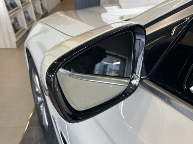 白金旗艦版/5AT駕駛輔助/環景/自動停車/抬顯/雙前電動椅(含駕駛記憶)/電尾門/B&W音響  第19張相片