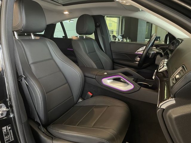 總代理/市場稀有車款/AMG套件/P20駕駛輔助/環景/陡坡緩降/雙前電動記憶加熱椅/電尾門/全景天窗/原廠保固  第8張相片