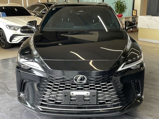 豪華版/ACC/車偏警示/360環景/雙前電動冷熱椅(駕駛記憶)/電尾門/摸門/模式切換/原廠保固  第2張相片