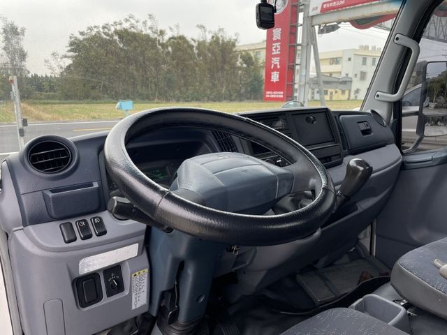 10呎半/內外裝保持良好/全車無待修/即可立即上路賺錢  第8張相片