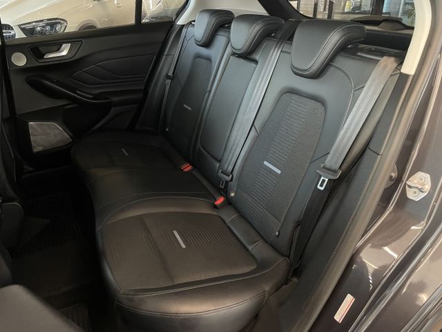 Active任性版/ACC/車偏/倒車顯影/盲點/HUD抬顯/鴐駛座電動椅/摸門/B&O音響/CarPlay  第7張相片