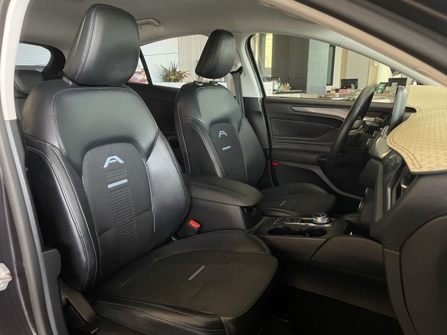 Active任性版/ACC/車偏/倒車顯影/盲點/HUD抬顯/鴐駛座電動椅/摸門/B&O音響/CarPlay  第8張相片