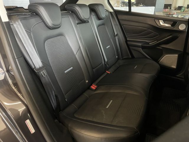 Active任性版/ACC/車偏/倒車顯影/盲點/HUD抬顯/鴐駛座電動椅/摸門/B&O音響/CarPlay  第9張相片