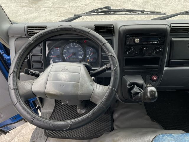 四期/10呎半/內外觀保持良好/車況漂亮無待修  第9張相片