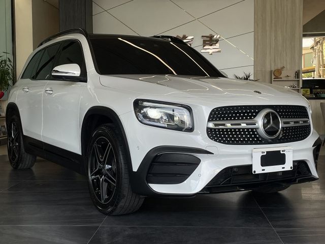 5+2座/總代理/AMG/23P駕駛輔助/環景/雙前電動記憶椅/電尾門/全景天窗/柏林之音/CarPlay/  第1張相片