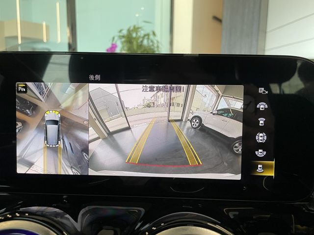 5+2座/總代理/AMG/23P駕駛輔助/環景/雙前電動記憶椅/電尾門/全景天窗/柏林之音/CarPlay/  第18張相片