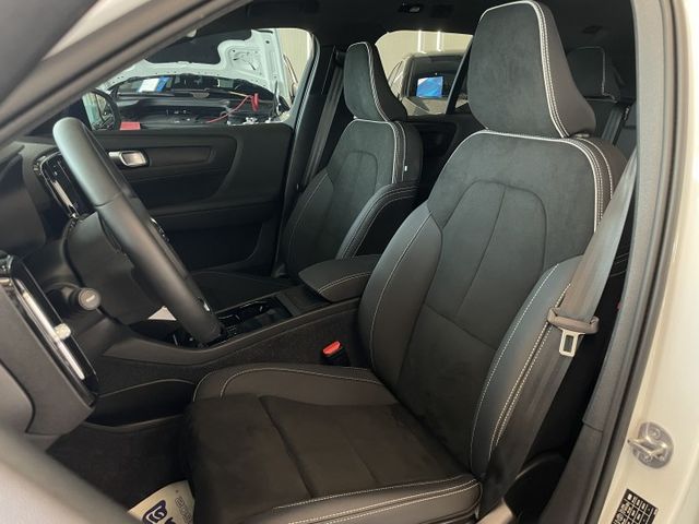 單馬達/ACC/車偏警示/倒車顯影/盲點/雙前電動椅(駕駛記憶)/電尾門/全景天窗/CarPlay  第6張相片