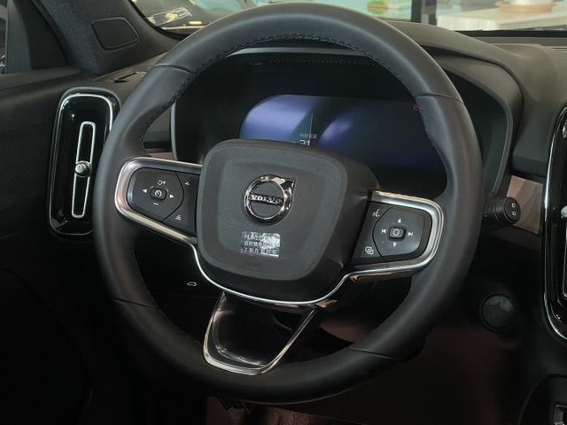單馬達/ACC/車偏警示/倒車顯影/盲點/雙前電動椅(駕駛記憶)/電尾門/全景天窗/CarPlay  第14張相片