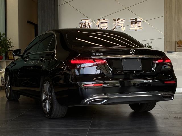 E200 Luxury/360環景/柏林之音/雙前電動記憶座椅/23p駕駛輔助/Carplay  第3張相片