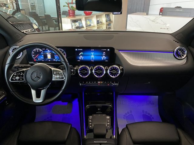 GLA200/雙前電動記憶座椅/換檔撥片/倒車顯影/23P駕駛輔助/電尾門/Carplay  第9張相片