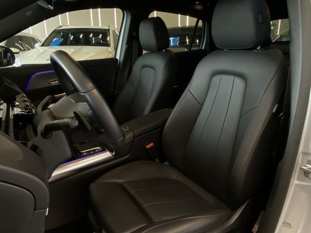 GLA200/雙前電動記憶座椅/換檔撥片/倒車顯影/23P駕駛輔助/電尾門/Carplay  第10張相片