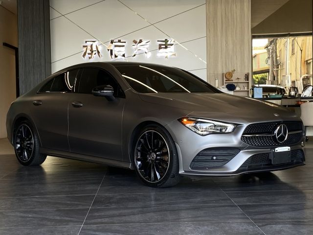 CLA250 4MATIC/夜色套件/23P駕駛輔助/雙前電動記憶跑車座椅/全景天窗/換檔撥片  第1張相片