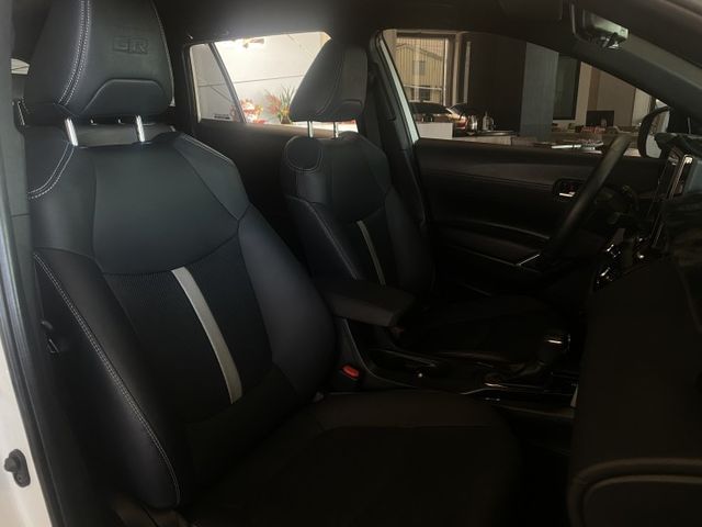 Corolla Cross 1.8 GR Sport/ 360環景/Carplay/ACC/雙前通風座椅/抬頭顯示器  第11張相片