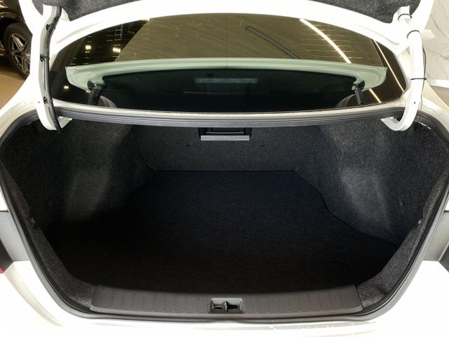 Sentra Aero 1.8 豪華版/安卓機/盲點/360環景/無線投屏/抬頭顯示器/定速/免鑰匙啟動  第5張相片