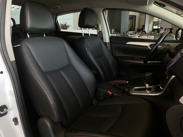 Sentra Aero 1.8 豪華版/安卓機/盲點/360環景/無線投屏/抬頭顯示器/定速/免鑰匙啟動  第11張相片