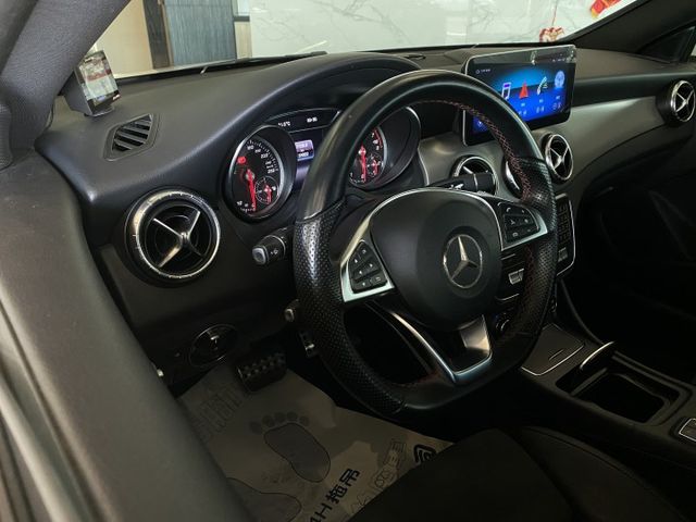 一年僅跑7500/定速/倒車顯影/Carplay/空力套件  第7張相片