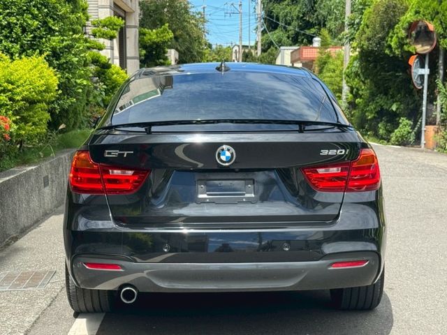 保證實車實價。 / M版 / 總代理 / 全景天窗 / 電動椅 / 換檔撥片  第16張相片