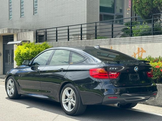 保證實車實價。 / M版 / 總代理 / 全景天窗 / 電動椅 / 換檔撥片  第17張相片