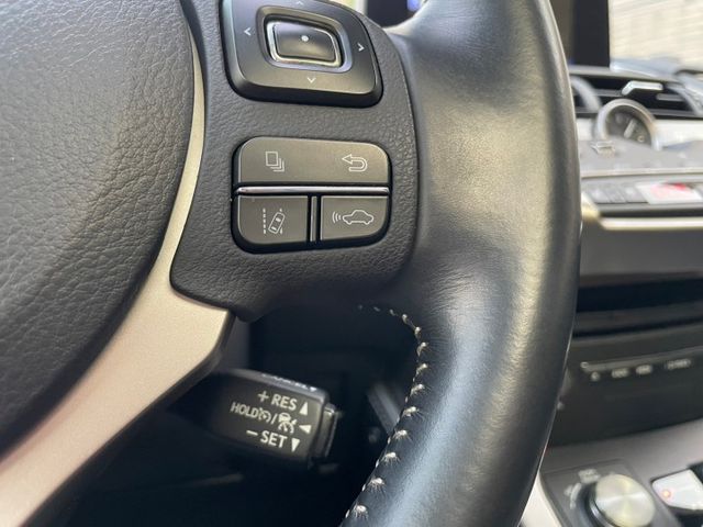 保證實車實價。/ 免鑰匙啟動 / 盲點偵測 / 車道偏移 / 數位電視 / 導航 / 倒車顯影  第5張相片