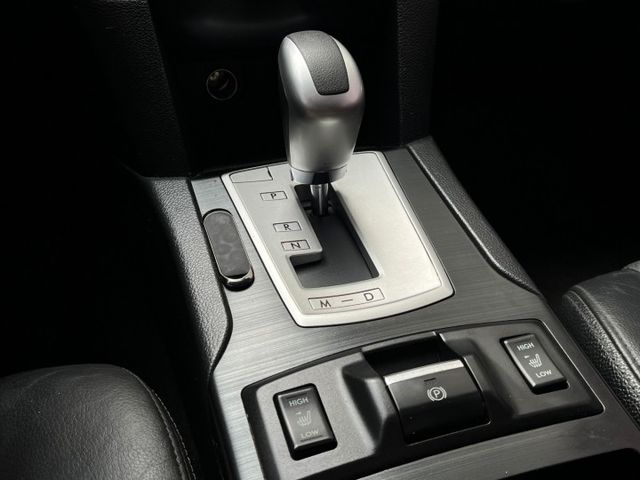 保證實車實價。/ 導航 / 倒車顯影 / 四輪驅動 / 天窗 / 電動椅調整  第4張相片