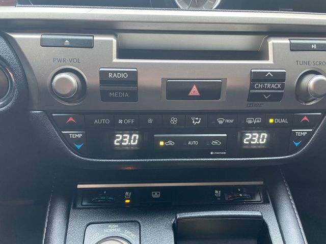 保證實車實價。/ 免鑰匙啟動 / 車道偏移警示 / 天窗 / 電動椅記憶調整  第9張相片