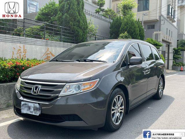 保證實車實價。/ 美規 / 八人座 / 定速 / 電動尾門 / 雙邊電滑門 / 倒車顯影  第1張相片