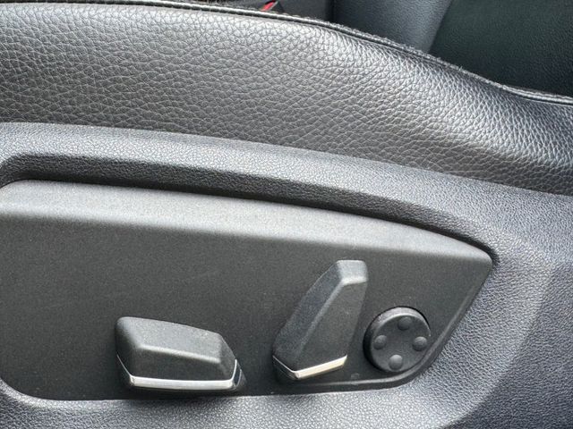 保證實車實價 / 導航 / 倒車顯影 / 換檔撥片 / 後座出風口 / 天窗  第11張相片
