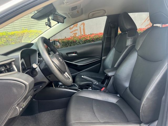 保證實車實價 / 後座出風口 / 定速 / 車道偏移警示  第7張相片