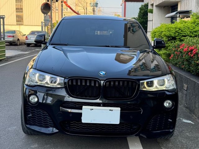 保證實車實價 / X4 30D /柴油 / 總代理 / 電動尾門 / 換檔撥片 / 導航 / 倒車顯影  第2張相片