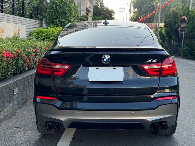 保證實車實價 / X4 30D /柴油 / 總代理 / 電動尾門 / 換檔撥片 / 導航 / 倒車顯影  第19張相片