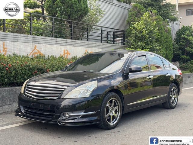 保證實車實價 / 免鑰匙啟動 / 後座出風口 / 駕駛座電動調整  第1張相片