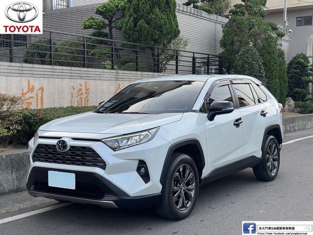 保證實車實價 / 2.0 尊爵 / 摸門解鎖 / 盲點偵測 / 後座出風口 / 車道偏移  第1張相片