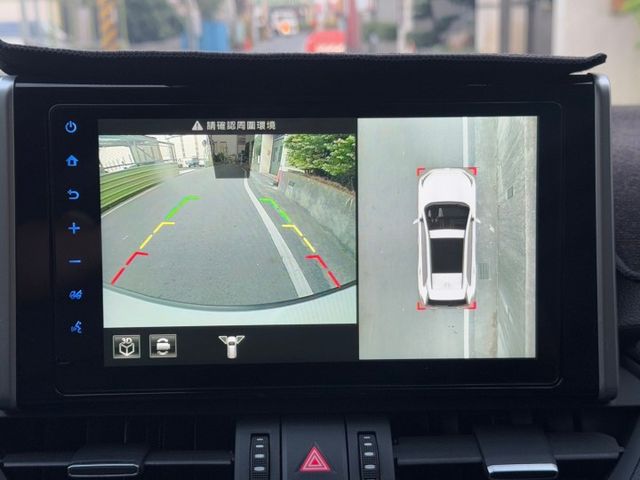 保證實車實價 / 2.0 旗艦 / 盲點偵測 / 車道偏移 / 抬頭顯示器 / 環景 / 電動尾門  第13張相片