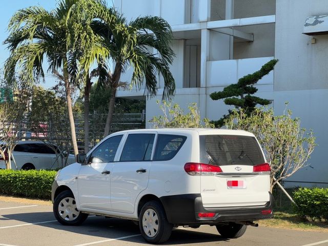 保證實車實價 / 車內大空間 / 載物方便  第15張相片