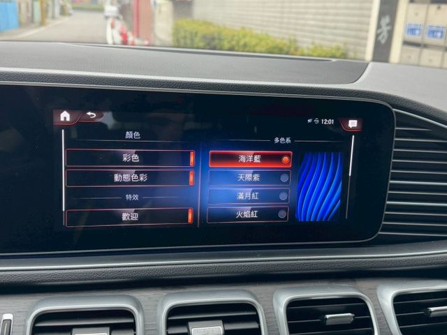 保證實車實價 / GLE350 4MATIC / 電動尾門 / 免鑰匙啟動 / 導航 / 電動座椅  第11張相片