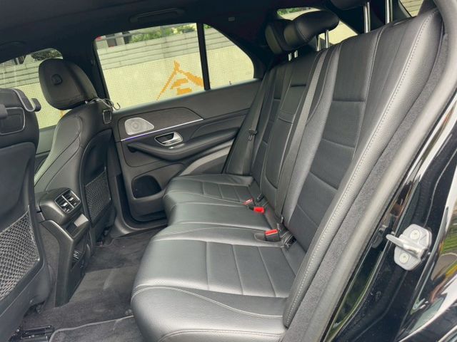 保證實車實價 / GLE350 4MATIC / 電動尾門 / 免鑰匙啟動 / 導航 / 電動座椅  第17張相片