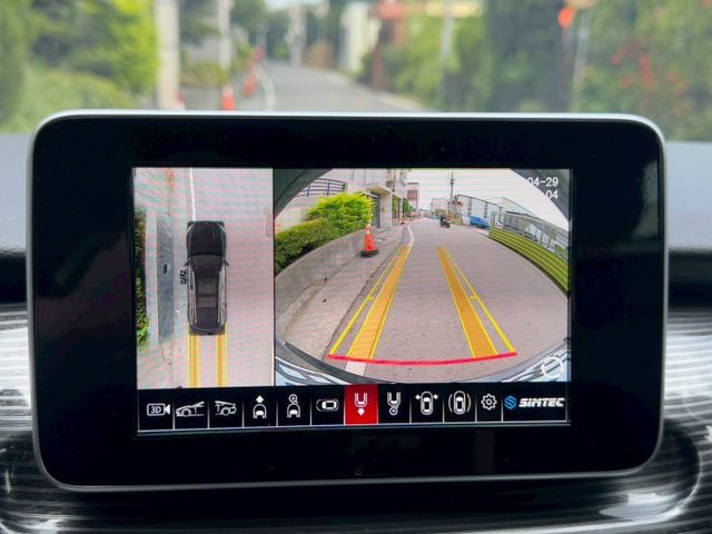 保證實車實價 / 2.0 柴油 / 七人座 / 電動尾門 / 電動滑門 / 倒車顯影 / 環景  第6張相片