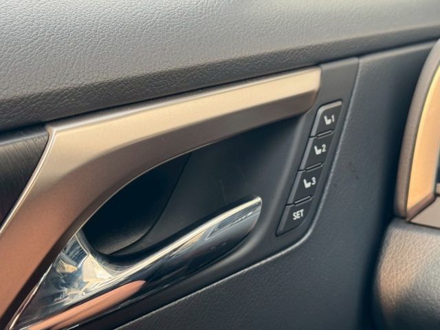 保證實車實價 / 盲點偵測 / 定速 / 車道偏移 / Carplay / 電動尾門 / 電動椅調整  第13張相片