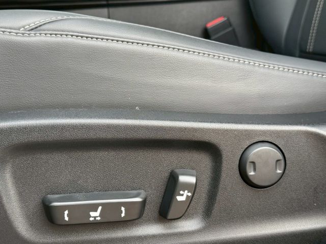 保證實車實價 / 盲點偵測 / 定速 / 車道偏移 / Carplay / 電動尾門 / 電動椅調整  第14張相片
