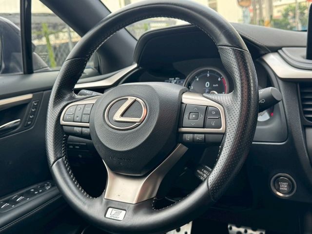 保證實車實價 / RX300 F-SPORT / 盲點 / 摸門解鎖 / 電動尾門 / 抬頭顯示器  第5張相片